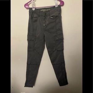 AE GREY CARGO JEGGING